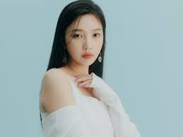Red velvet made their debut with happiness on august 1, 2014. Red Velvet S Joy To Collaborate With Naver Webtoon Guide To Proper Romance