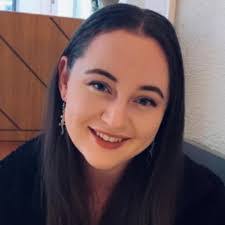 Evie Smith's Instagram, Twitter & Facebook