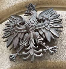 A White Eagle Is Poland S Official Crest And Most Known Symbol Meaning Victory Patriotism And Strenght Th Polish Traditions Polish Tattoos Polish Folk Art