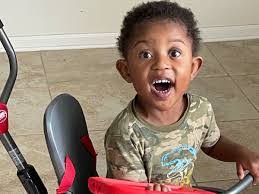 Elvira Horn's Instagram, Twitter & Facebook