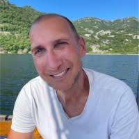 20+ "Peer Berg" profiles