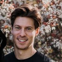 Melissa Cail's Instagram, Twitter & Facebook