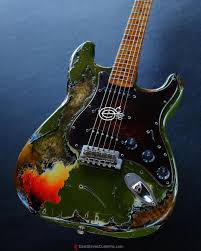 Fender Stratocaster Olive Green Sunburst Heavy Aged Relic By East Gloves Customs Rare Fender Stratocaster Sunburst Guitar Art
