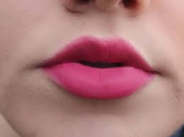 Jacqueminot lippenstift ist ein leuchtend roter farbton, der stark pigmentiert ist. Pin Auf Sommer Lippen I Die Schonsten Lippenstift Farben Fur Den Sommer