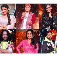 From the top 4 finalists challenging mohammad danish, spectacular shanmukh priya and excellent ashish kulkarni, pawandeep bagged the trophy by his stealing performances. Indian Idol 12 Winner This Finalist Tops Social Media Ranking Will He She Win The Trophy