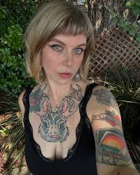 Oooooo she steppin out