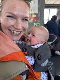 Sarah Crabb's Instagram, Twitter & Facebook