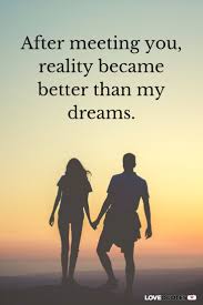Quotes to keep you going when life throws you a curveball: Cute Love Quote On Pic With Couple On Top Of Mountain