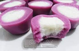 Tumis bawang merah, bawang putih, buah pelaga, kulit kayu manis, bunga lawang dan lada putih hingga terbit wangi. Resepi Nona Manis Lembut Mudah Buat Ikut Sukatan Cawan