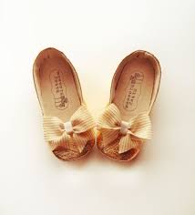 Toddler Girl Shoes Baby Shoes Infant Shoes Soft Sole Shoes Wedding Shoes Flower Girl Shoes Gold Shoes Cream Shoes Slip Ons Flats Golden Bow Fun Wedding Shoes Gold Wedding Shoes Wedding Shoes