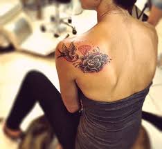 Bird And Flower Tattoo On Shoulder Rose Diamond Bird Tattoo Google Zoeken