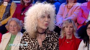 #rettore twitter rettore_ •management tour @replaymusicmanagement •management tv @starpointcorporation www.rettore.com. Vieni Da Me Donatella Rettore Ho Rischiato Di Morire