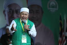 Disebabkan ramai yang merungut kenapa spr pilih 9 mei sebagai tarikh mengundi pilihan raya, jadi hari ini kerajaan telah isytiharkan 9 mei sebagai cuti umum buat semua rakyat malaysia yang bekerja. Pas Kecam Tindakan Spr Membuat Keputusan Mengundi Di Hari Bekerja Berita Parti Islam Se Malaysia Pas