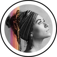 Paula Daigle's Instagram, Twitter & Facebook