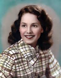 Evelyn Graf's Instagram, Twitter & Facebook