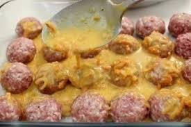 рецепт ёжиков из фарша и риса с подливкой в духовке Tefteli S Risom I Slivochnoj Podlivkoj V Duhovke Slivochnye Sousy Kulinariya Blyuda Iz Govyadiny