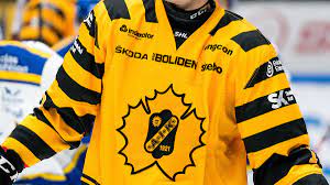 Mix & match this shirt with other items to create an avatar that is unique to you! Auktion Gula Shl Trojor Skelleftea Aik Hockey