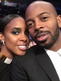 Destiny's Child star Michelle Williams is engaged to hunky pastor Chad  Johnson