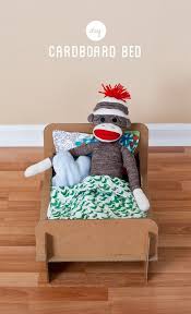 diy cardboard bed hellobee diy cardboard diy for kids cardboard toys