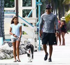 Official instagram account of tiger woods. Tiger Woods And His Daughter Walk Their Dog In Miami Daily Mail Online