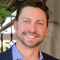 Glenda Andrade's Instagram, Twitter & Facebook