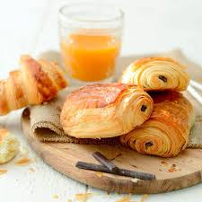 Pin On Lovely Pastries Dessert Enjoy With An Organic Sparkling Wine Champagne Cremant Prosecco