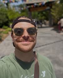 been locked and loaded this “rock-tober” -the true girlies will get it  🤘🏻🏊🏻‍♂️