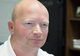 Jermaine rogers is an artist and designer who first achieved wide notoriety in the field of modern rock art, also known as 'gigposter' art, as well as serigraph and silkscreen printmaking. Mobile Al The First 48 Cast A E