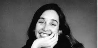 Elisa Cornell's Instagram, Twitter & Facebook