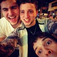 Adam Morelli's Instagram, Twitter & Facebook