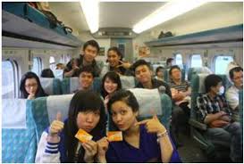 Ratusan mahasiswa indonesia jadi korban kerja paksa di taiwan sekitar 300 mahasiswa asal indonesia kabarnya dipaksa bekerja sejumlah pabrik di taiwan, salah satunya pabrik pembuat lensa kontak. Sepenggal Kisah Psikologi Binus Di Taiwan Psychology