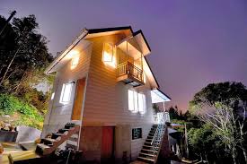 Stay at happy garden resort from $69/night, kinabalu poring vacation lodge from $7/night, rocky mountain lodge from $13/night and more. 7 Homestay Penginapan Menarik Di Sekitar Kundasang Sabah