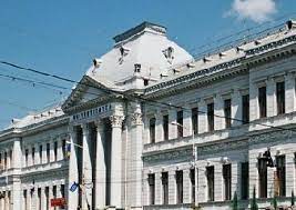 Durata studiilor este de 3. Media