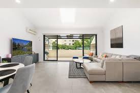 Extra convenient location make it all the more impressive. 1339 3 Bedroom Apartments Sold Auction Results In Five Dock Nsw 2046 Domain