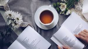 Unduh gambar gratis tentang orang membaca buku dari perpustakaan pixabay yang sangat banyak berupa gambar gambar dan video. Manfaat Baca Buku Melatih Kemampuan Berpikir Hingga Atasi Masalah Mental