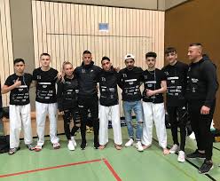 Derzeit führen fünfundvierzig teammitarbeiter in. Heute Mit Der Kobra Bielefeld E V Taekwondo Facebook