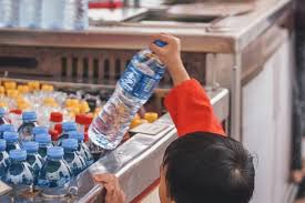 Maybe you would like to learn more about one of these? Asal Usul Air Kemasan Ide Aneh Yang Ternyata Membawa Keuntungan Abadi