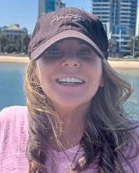 Beth Kipp's Instagram, Twitter & Facebook