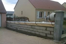 Devis pour mur de cloture. Mur De Cloture En Parpaing Ou Composite Quel Prix