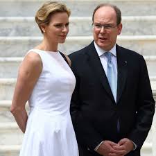 Alors qu'elle est toujours restée très discrète sur la possibilité d'une grossesse, charlène de monaco s'est confiée auprès du « london times magazine » : Charlene De Monaco Enfin Enceinte Femme Actuelle Le Mag
