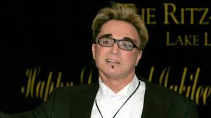 Roy horn is half of the headlining las vegas magical duo siegfried & roy who survived severe injuries after an onstage tiger attack.in these groupsfamous. Magician Roy Horn Dies At 75 Due To Covid 19 Complications Lifestyle News