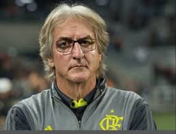 Foi apresentada esta foto para o novo técnico rubro-negro. Dorival Jesus,  Jorge Junior, Kiko? : r/futebol