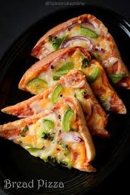 Bread Pizza Recipe Quick And Easy Bread Pizza Spiceindiaonline Tiffin Recipe Indian Food Recipes Vegetarian Lunch Box Recipes