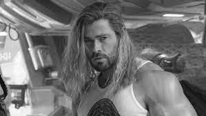 Chris hemsworth has celebrated his wife elsa pataky's 45th birthday with a series of sweet photos.the thor: Thor Love And Thunder Wrap Photo Has The Internet Shook About Chris Hemsworth S Arms