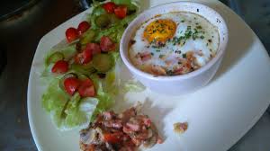 Oeuf Cocotte Aux Lardons Champignons Et Tomates Recette Maison Oeufs Cocotte Recette