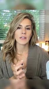 Raquel Nichols's Instagram, Twitter & Facebook