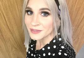 Kredit umožní i stahování neomezenou. Sylwia Grzeszczak Jeszcze Bardziej Przyciemnila Wlosy Fani Zachwyceni Jej Nowa Fryzura Wow Slicznie Wygladasz