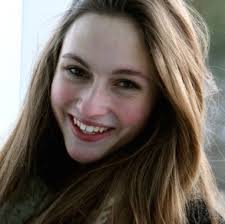 Samantha Ringer's Instagram, Twitter & Facebook