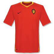 Die bisher größten erfolge der „rote teufel genannten belgischen mannschaft waren der olympiasieg 1920, der zweite platz bei der europameisterschaft 1980 und der dritte platz bei der weltmeisterschaft 2018. Belgien Trikot Archiv Subside Sports