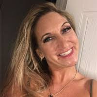 Sandra Emery's Instagram, Twitter & Facebook